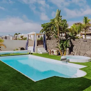 Alba Deluxe & Pool Playa Blanca (Lanzarote)