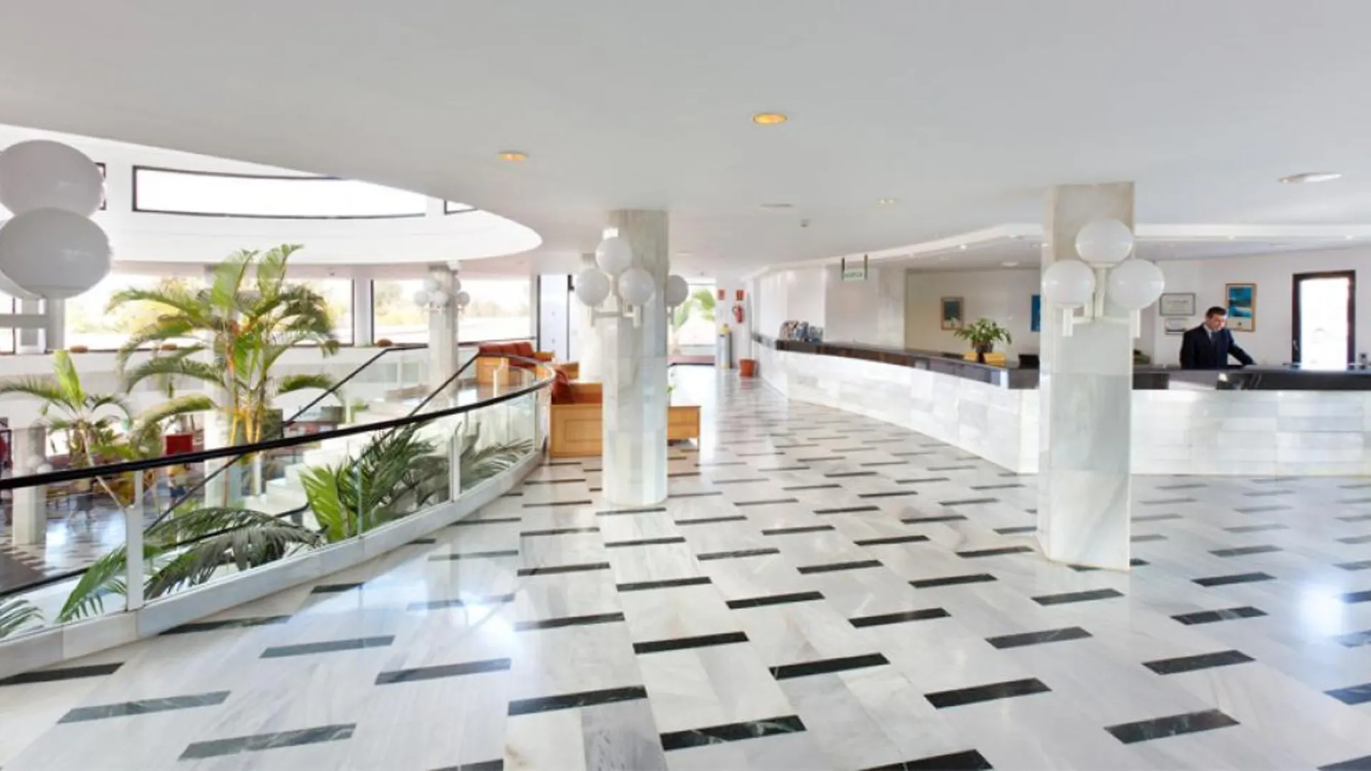 **** Hotel Elba Premium Suites - Adults Only Playa Blanca  Španělsko